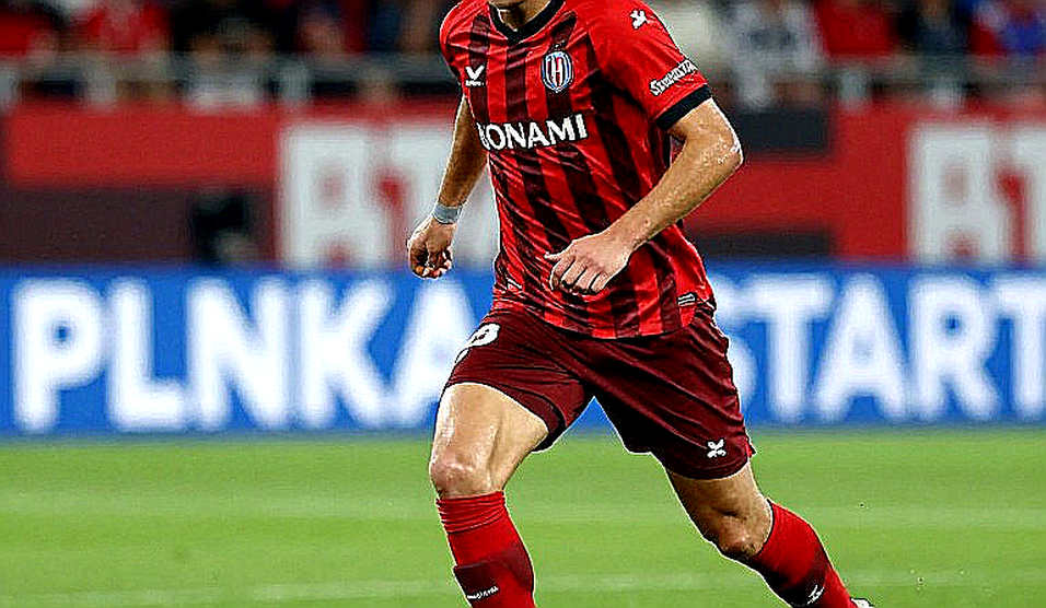 Lucas Digne hối hận khi trở lại Paris Saint-Germain? Kịch bản bùng nổ sau khi Luis Enrique loại bỏ hậu vệ vì lý do thể thao